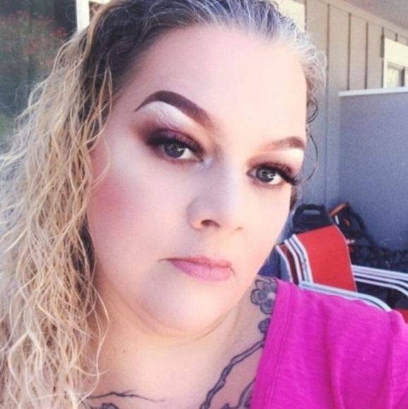 Meet your Posher, Mindy - Picture 1 of 1